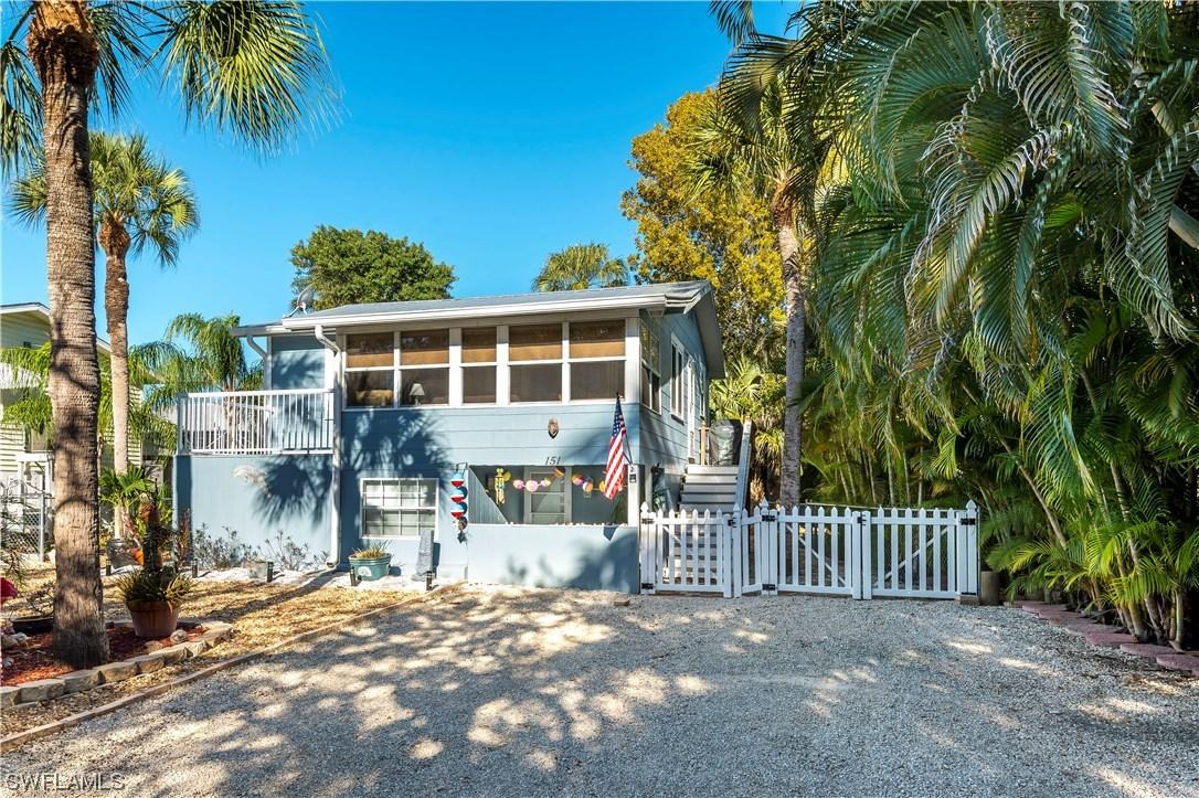 151 Coconut Dr., Fort Myers Beach, FL 33931