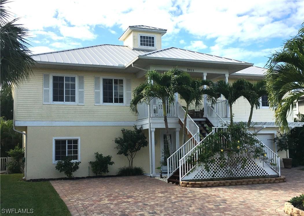 3011 Pine Tree Dr., Bonita Springs, FL 34134