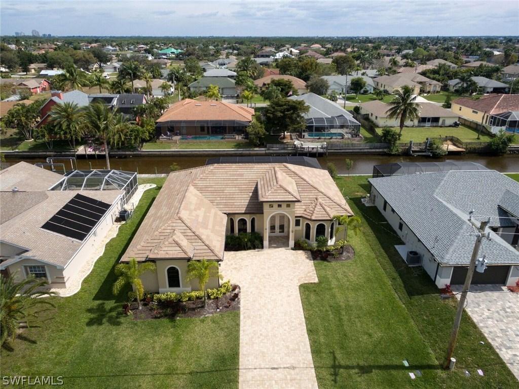 2205 SE 17th Pl., Cape Coral, FL 33990