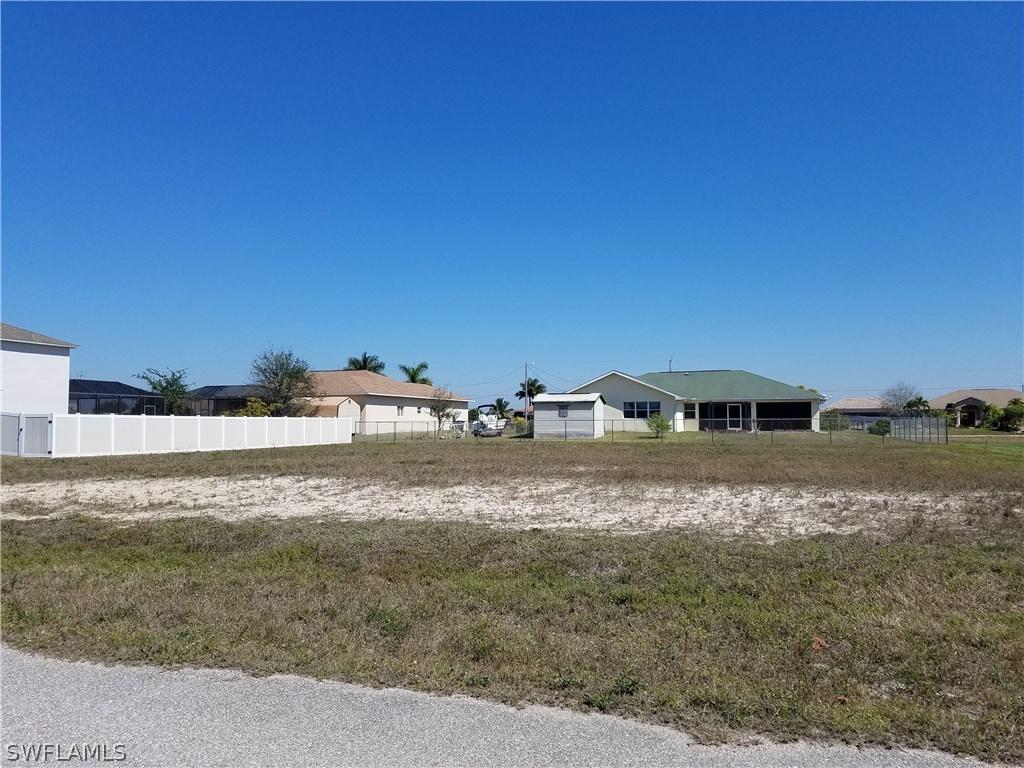 1225 NW 38th Pl., Cape Coral, FL 33993