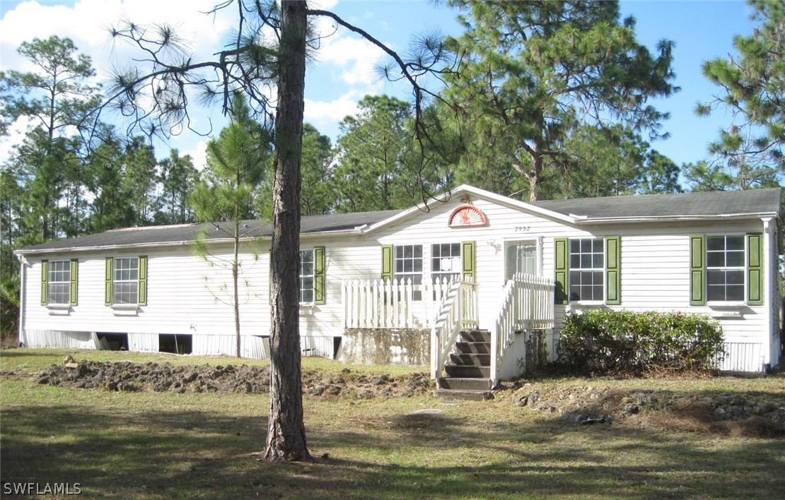 7932 2nd Ter., Labelle, FL 33935