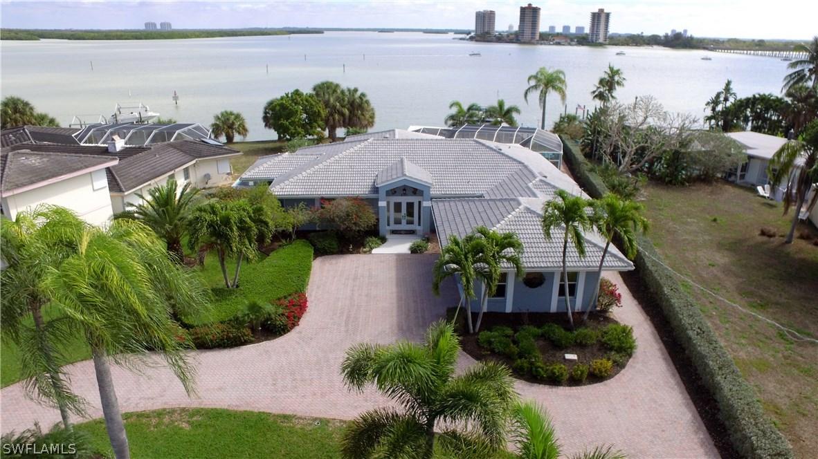 270 Estrellita Dr., Fort Myers Beach, FL 33931
