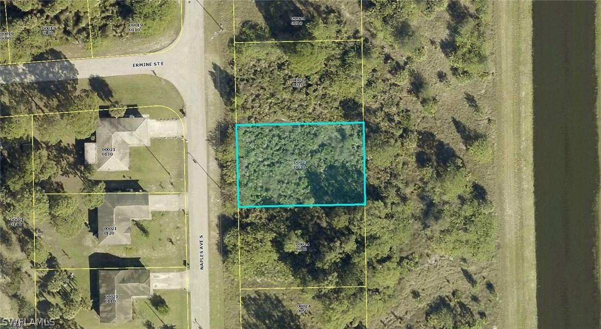 905 Naples Ave., Lehigh Acres, FL 33974