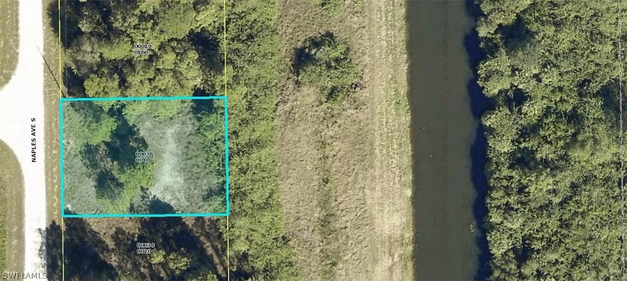 335 Naples Ave., Lehigh Acres, FL 33974