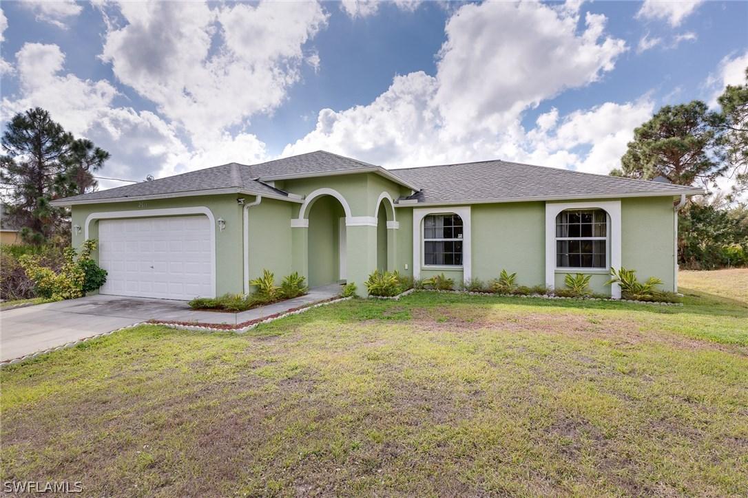 2611 11th St., Lehigh Acres, FL 33971