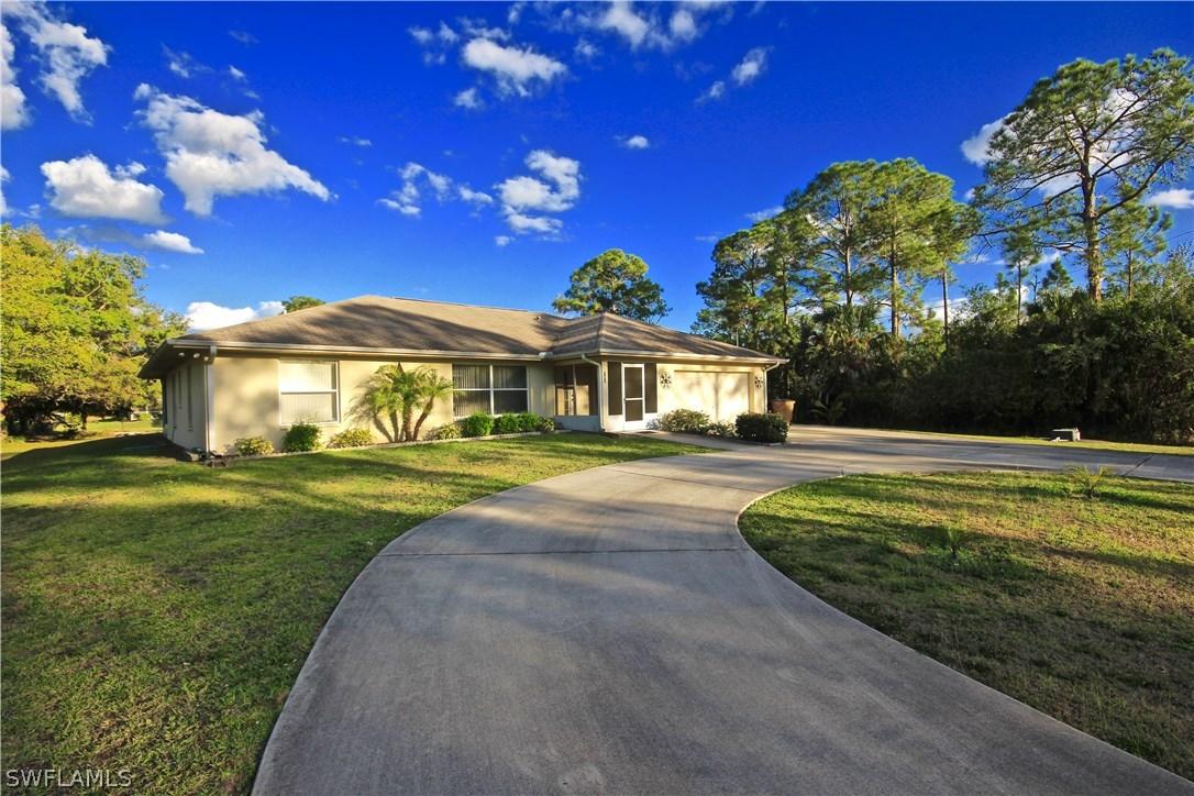 706 Lincoln Ave., Lehigh Acres, FL 33972