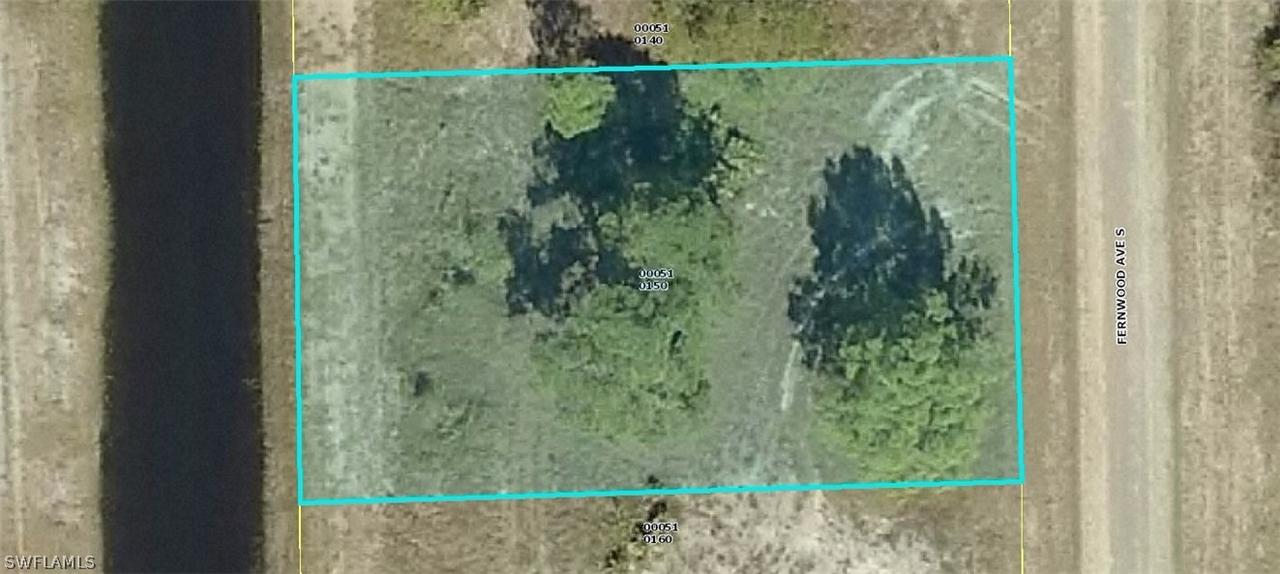 416 Fernwood Ave., Lehigh Acres, FL 33974