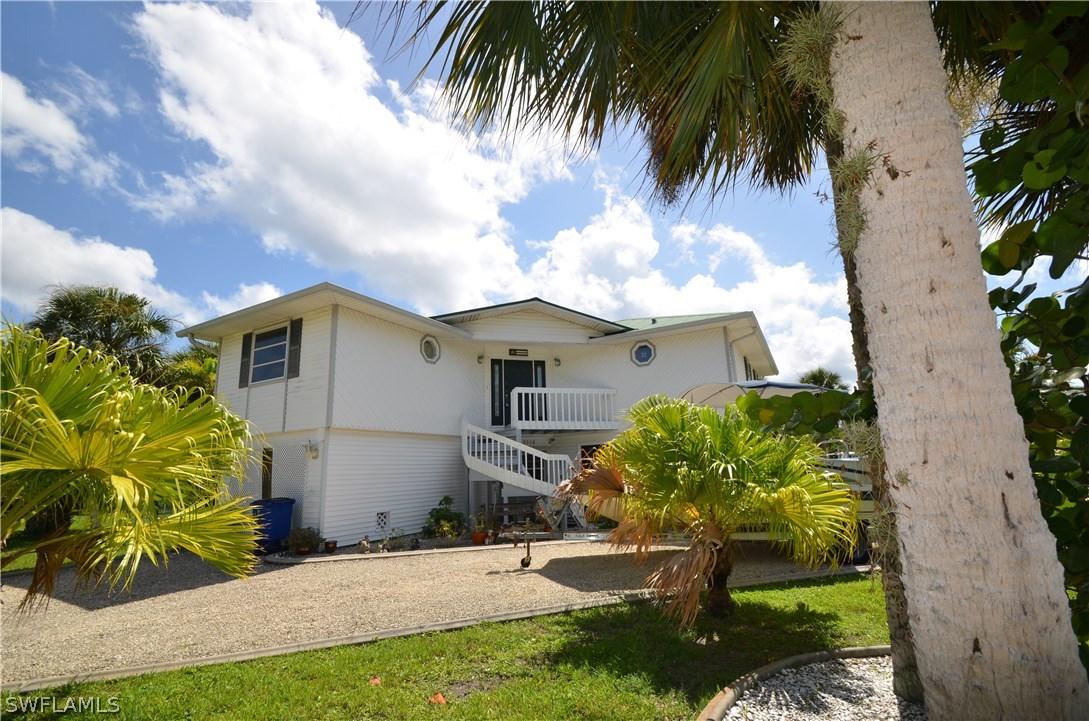 2510 Rose Ave., St. James City, FL 33956