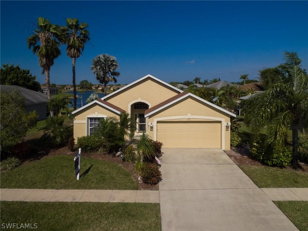 4749 Varsity Cir., Lehigh Acres, FL 33971