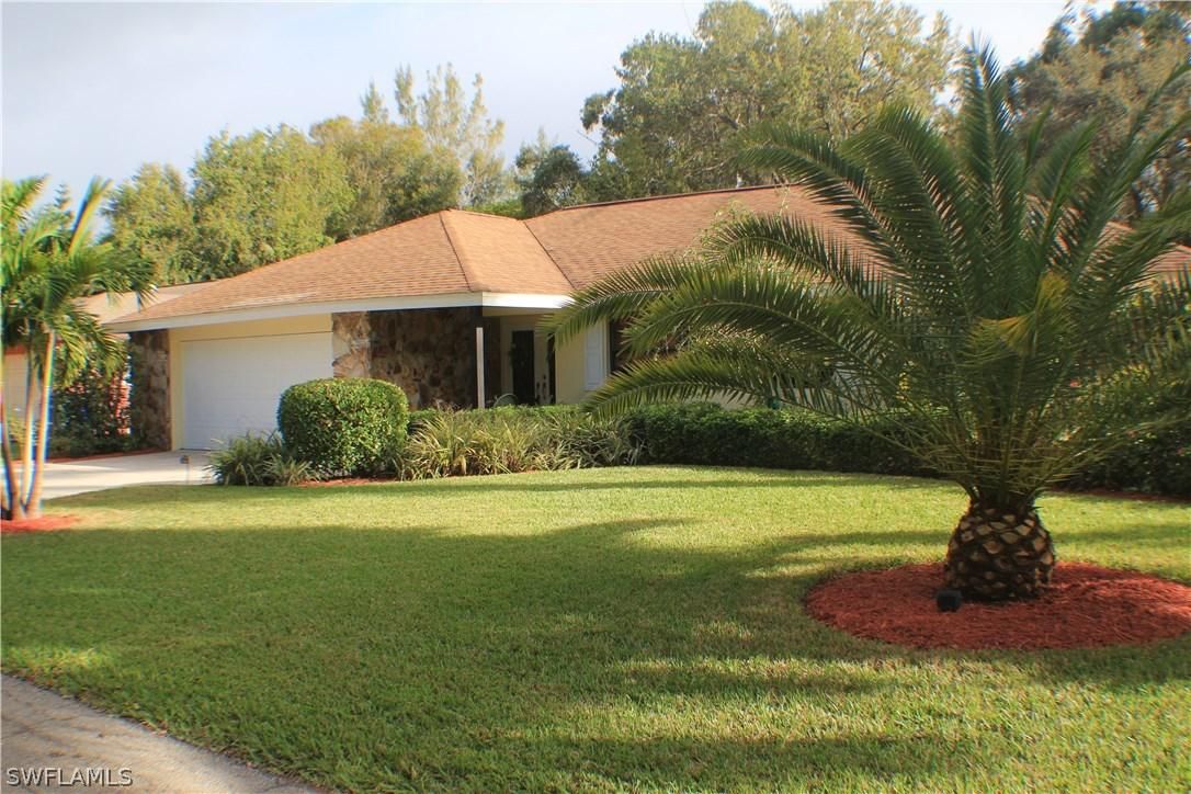 8491 Yorkshire Ln., Fort Myers, FL 33919