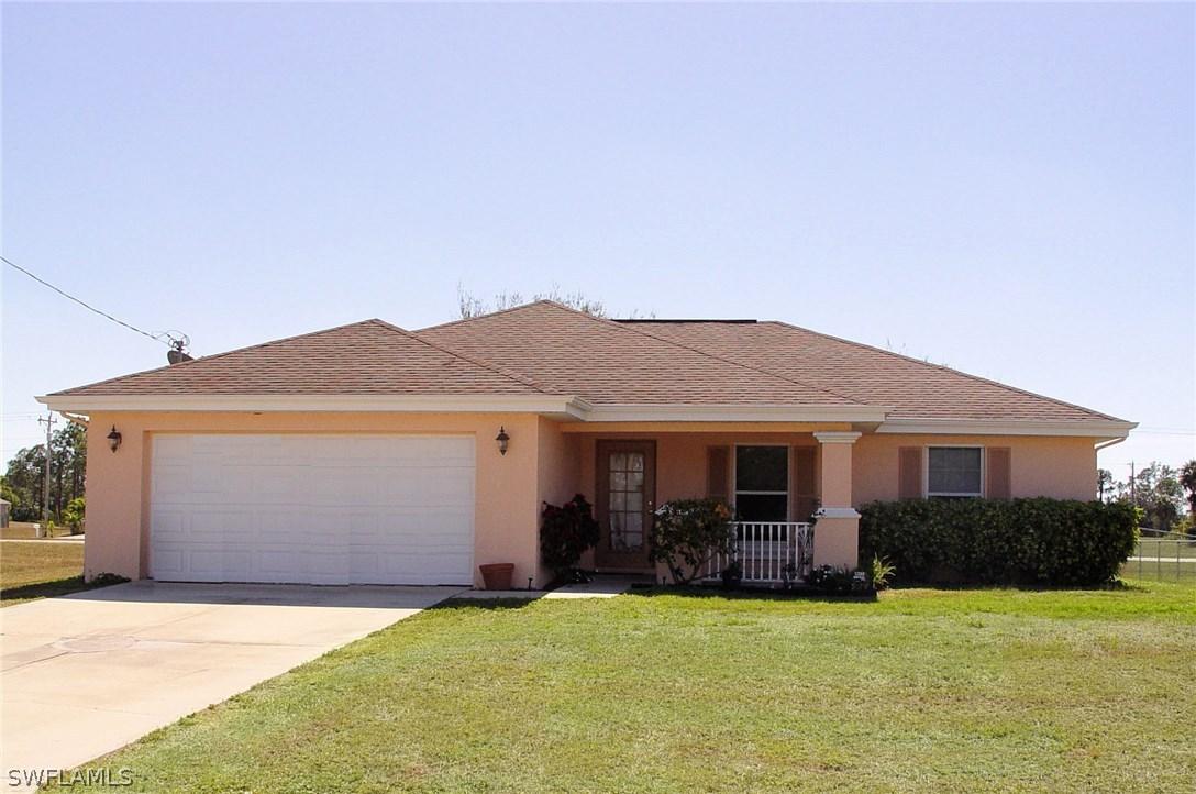 1614 NE 34th Ln., Cape Coral, FL 33909