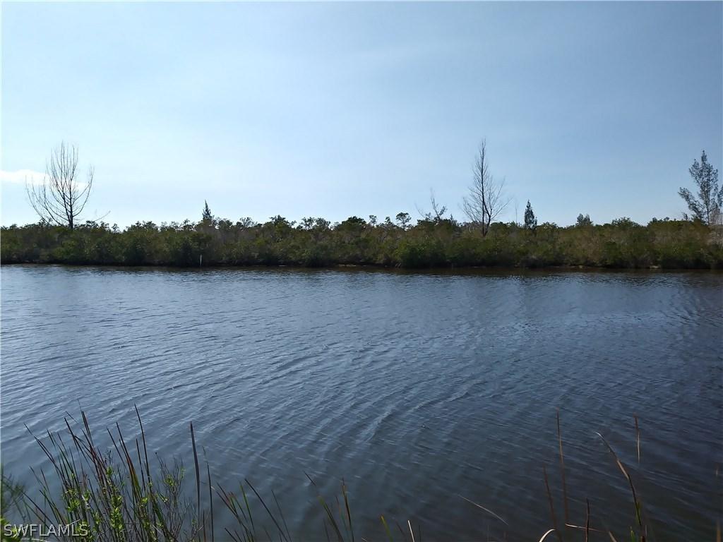 2702 NW 46th Ave., Cape Coral, FL 33993