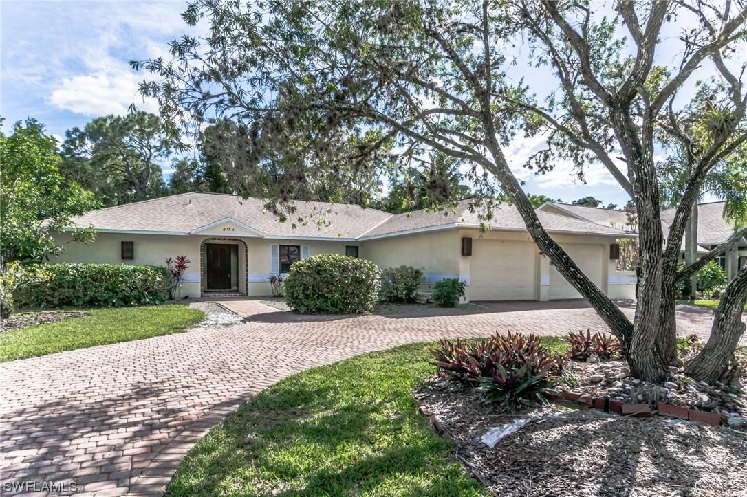 201 Palmetto Dunes Cir Cir., Naples, FL 34113