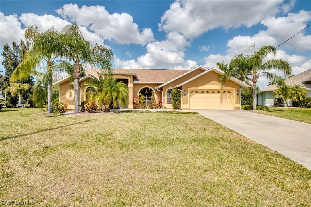 602 SW Santa Barbara Pl., Cape Coral, FL 33991