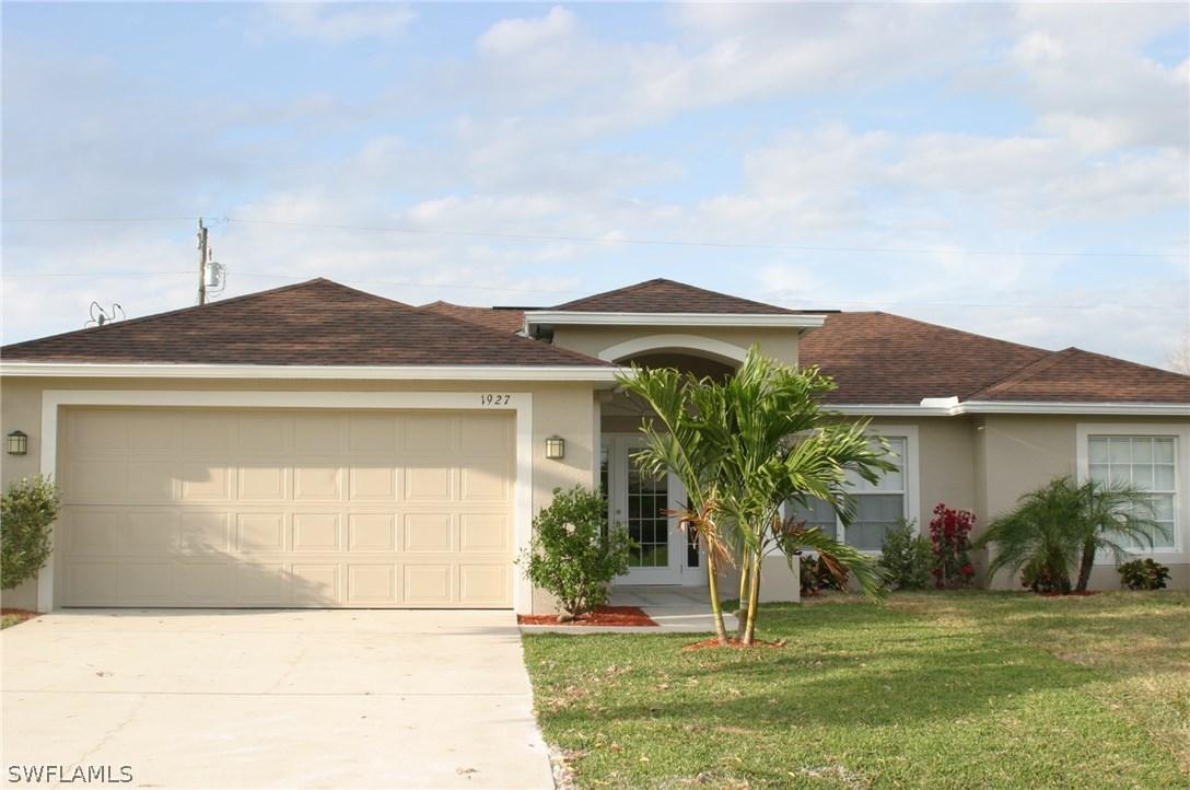 1927 NE 4th Ter., Cape Coral, FL 33909