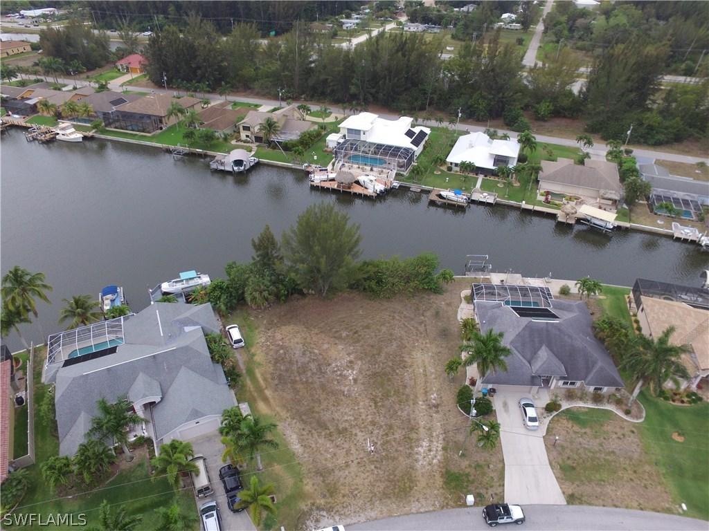 3424 SW 7th Ter., Cape Coral, FL 33991