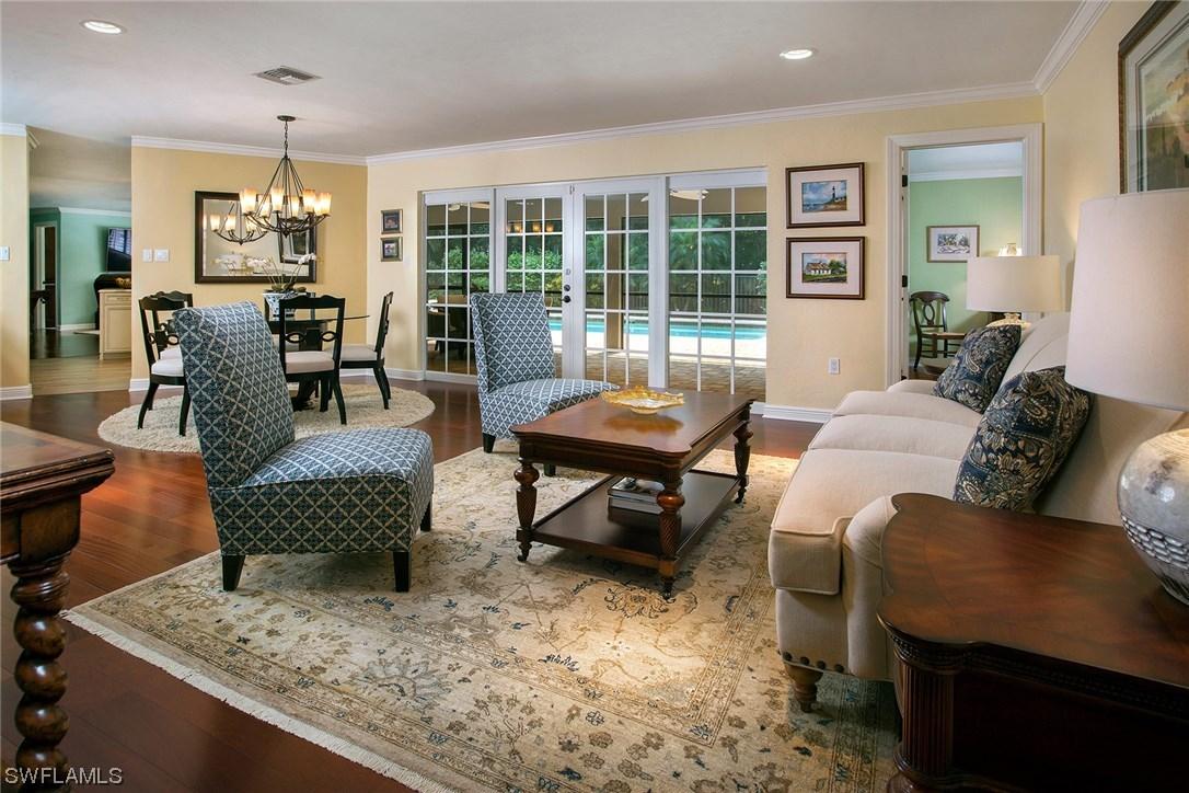 504 Turtle Hatch Rd., Naples, FL 34103