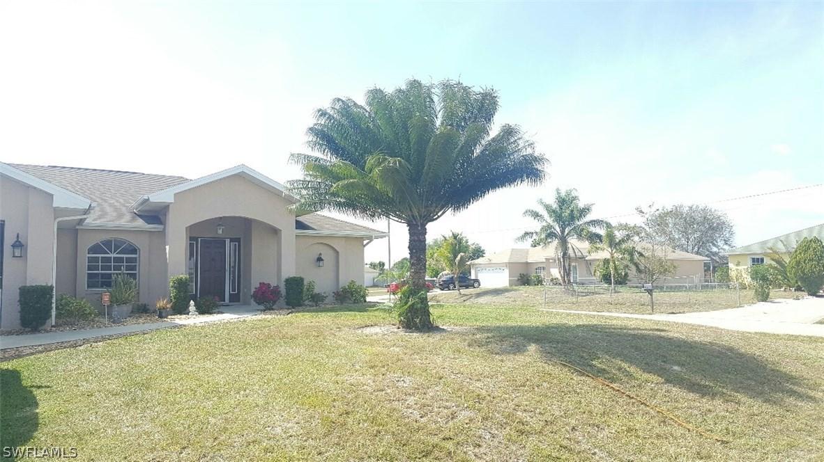 807 Felix Ave., Lehigh Acres, FL 33971