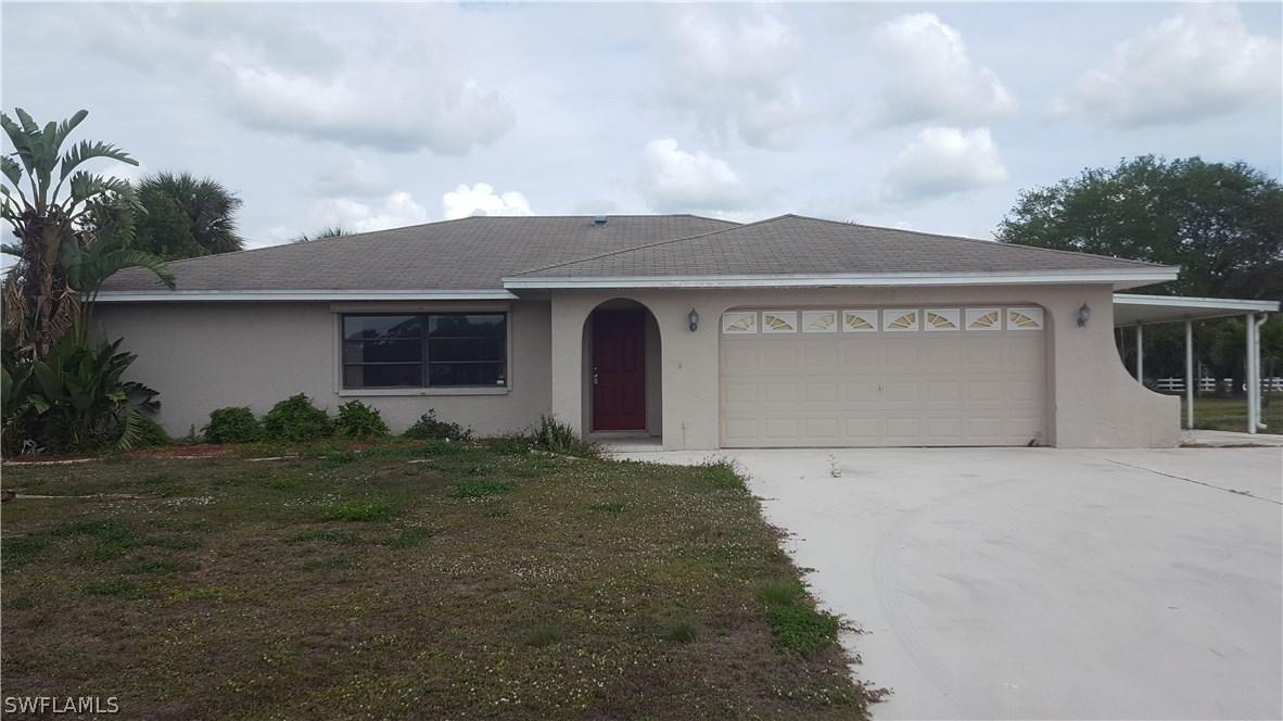 408 Robert Ave., Lehigh Acres, FL 33936