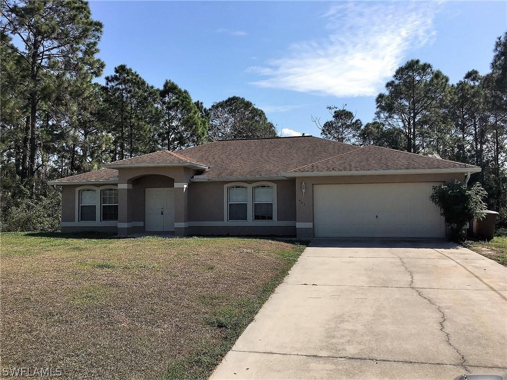 461 Columbus Blvd., Lehigh Acres, FL 33974