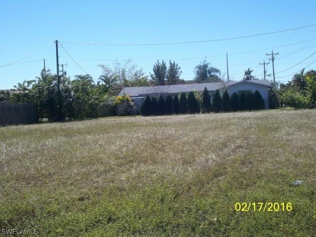 102 SE 46th Ln., Cape Coral, FL 33904