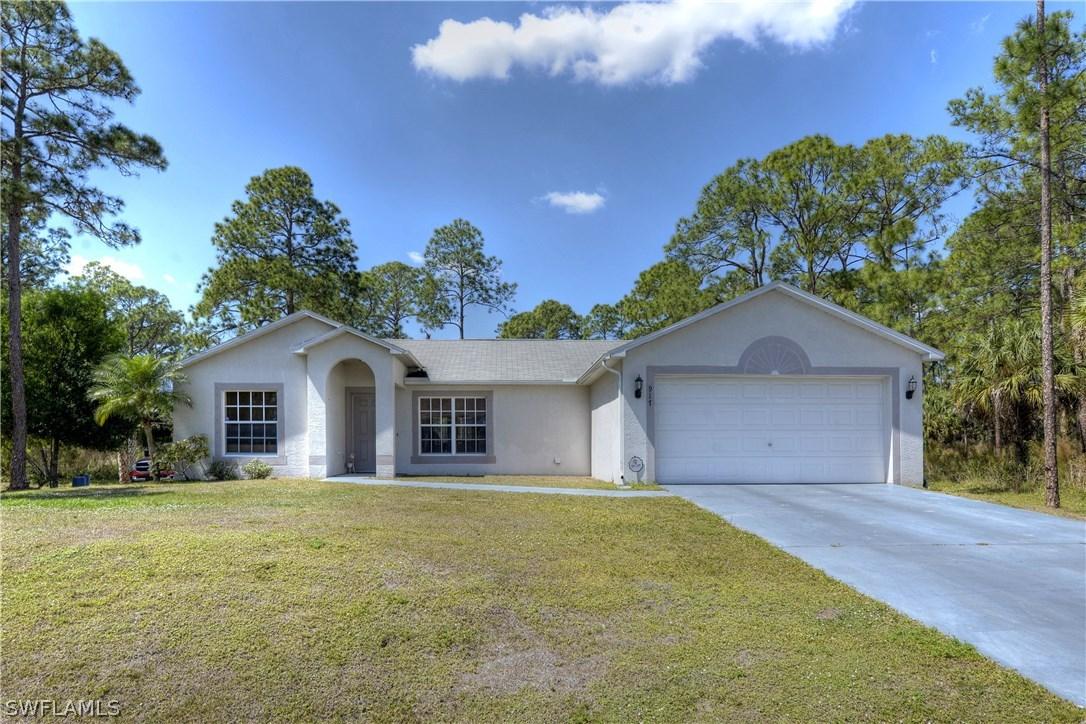 917 Prospect Ave., Lehigh Acres, FL 33972