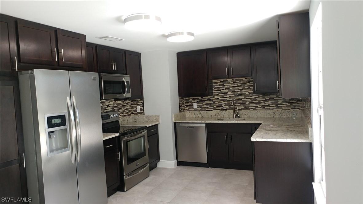 17400 Lee Rd., Fort Myers, FL 33967