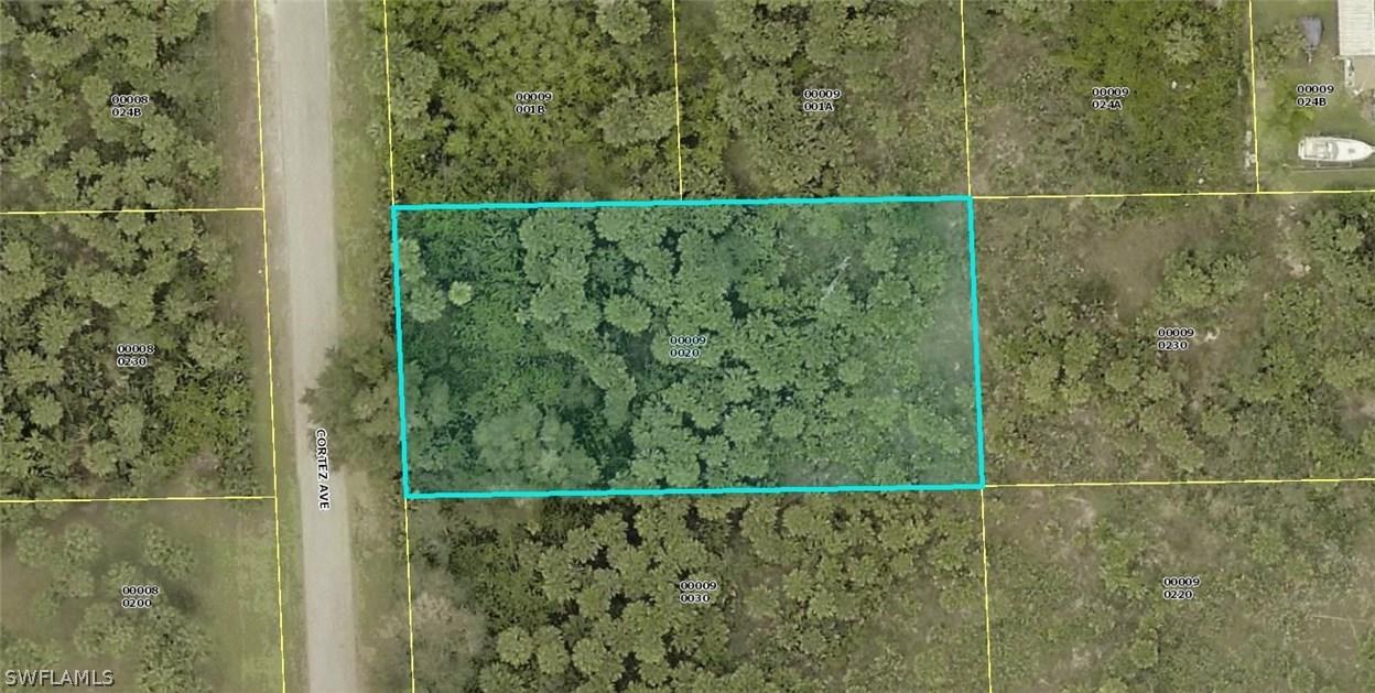 420 Cortez Ave., Lehigh Acres, FL 33972