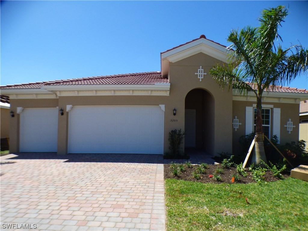 3205 Royal Gardens Ave., Fort Myers, FL 33916