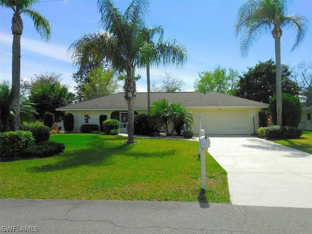 1216 E 3rd St., Lehigh Acres, FL 33936