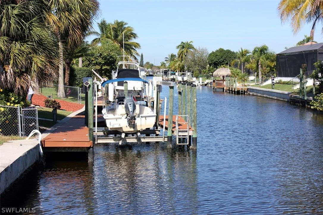 5265 Stratford Ct., Cape Coral, FL 33904