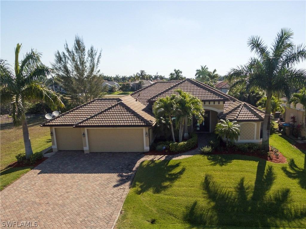 4113 SW 27th Pl., Cape Coral, FL 33914