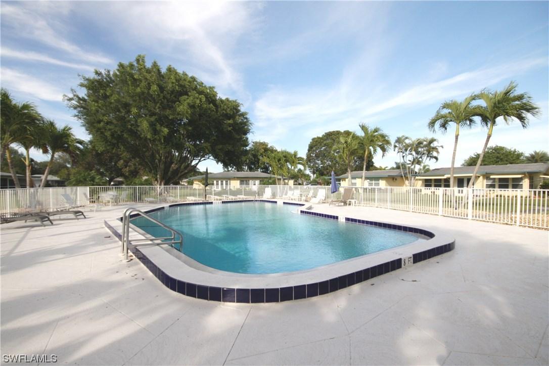 1422 Tredegar Dr., Fort Myers, FL 33919