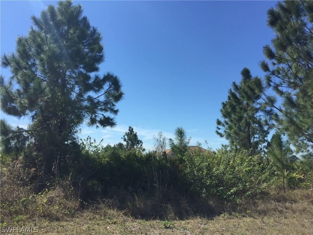 3913 15th St., Lehigh Acres, FL 33976