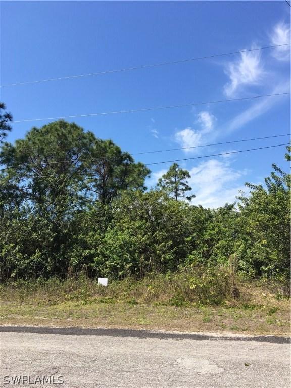 520 Empire Ave., Lehigh Acres, FL 33974