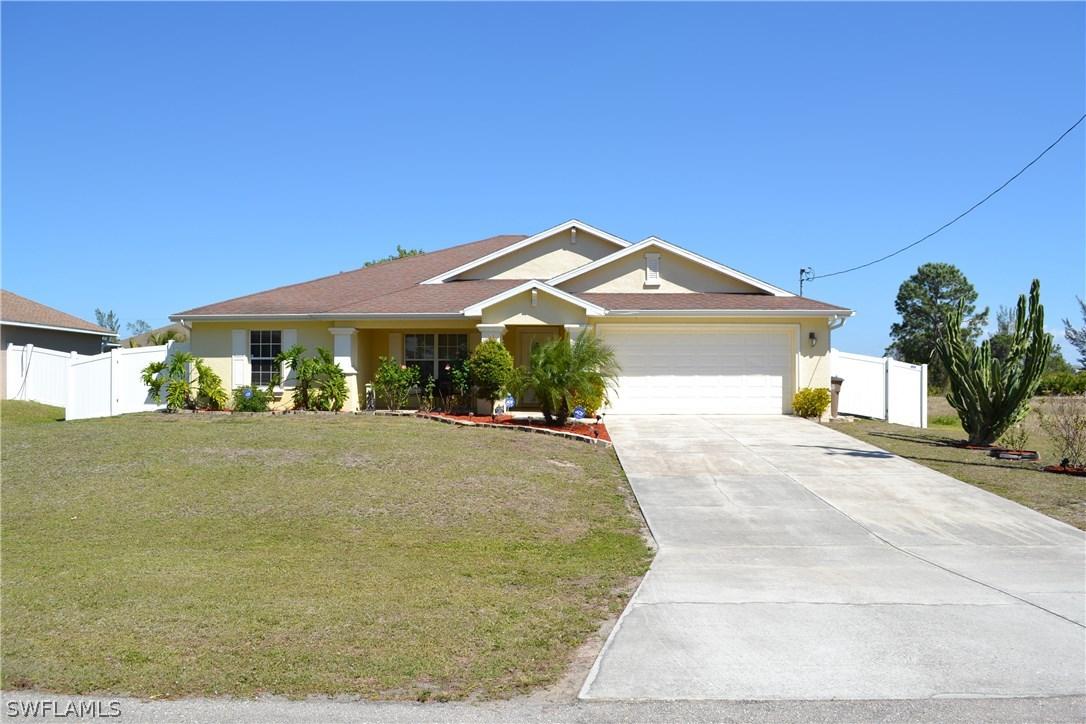3921 NE 8th Pl., Cape Coral, FL 33909