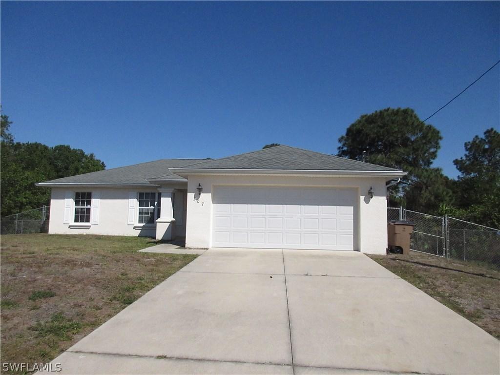 307 Bell Blvd., Lehigh Acres, FL 33974