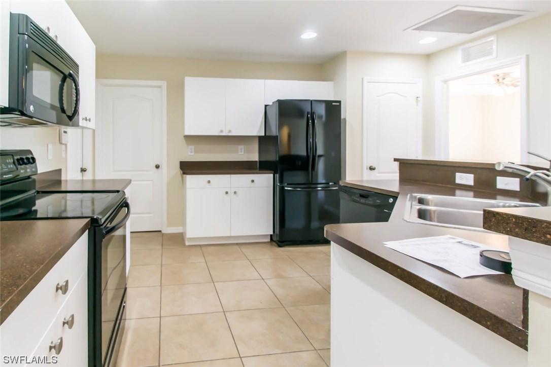429 Piper Ave., Lehigh Acres, FL 33974