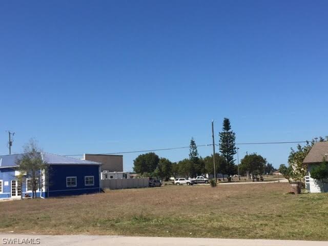 208 SW 2nd Ave., Cape Coral, FL 33991