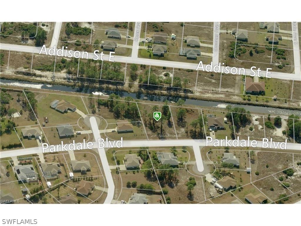 526 Parkdale Blvd., Lehigh Acres, FL 33974