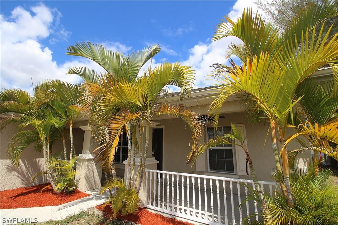 905 NE 16th Ter., Cape Coral, FL 33909