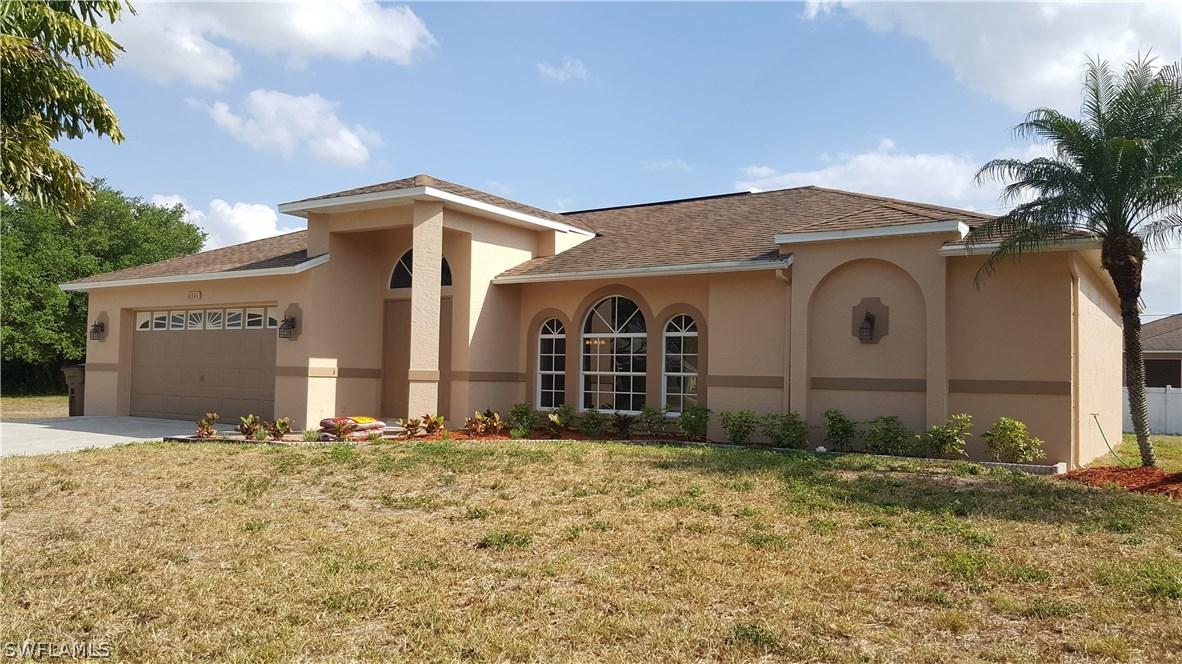 6341 Castlewood Cir., Fort Myers, FL 33905