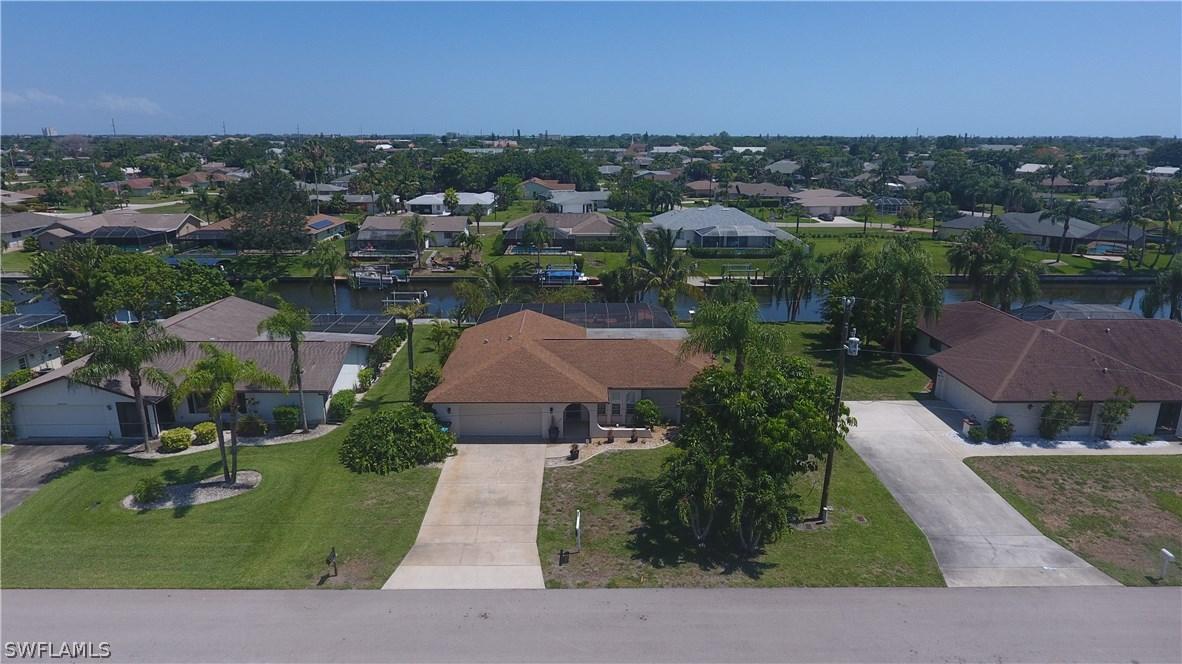 1308 SE 37th Ln., Cape Coral, FL 33904