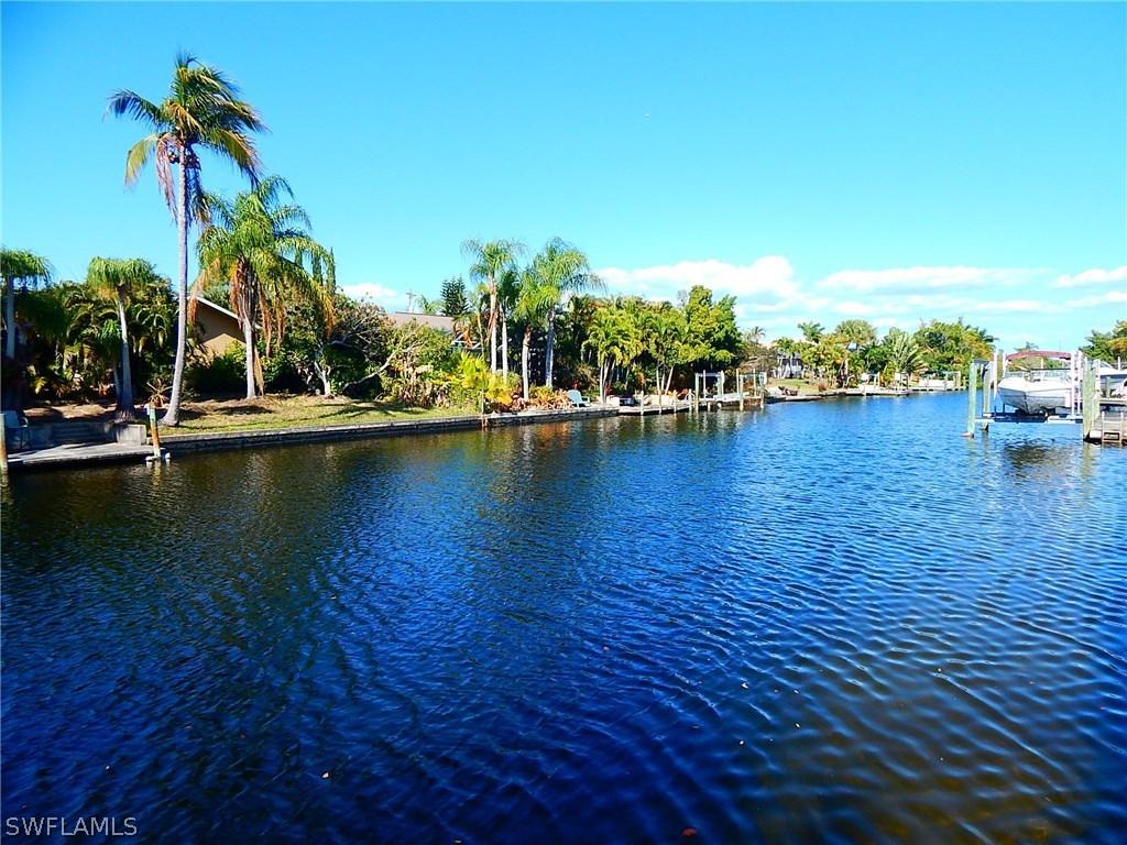 229 SW 42nd Ter., Cape Coral, FL 33914