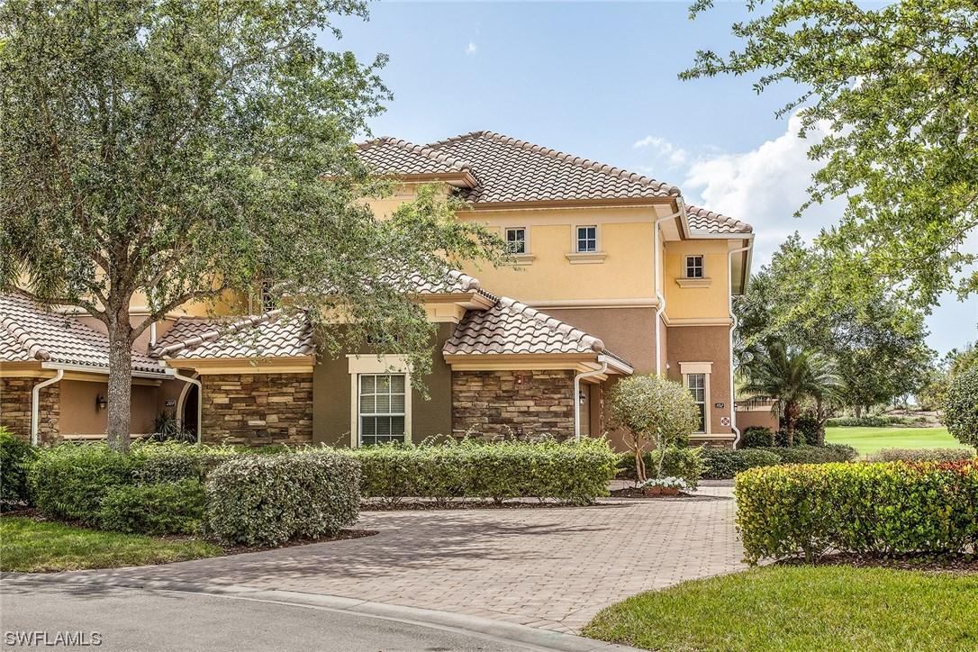 8731 Coastline Ct. #202, Naples, FL 34120