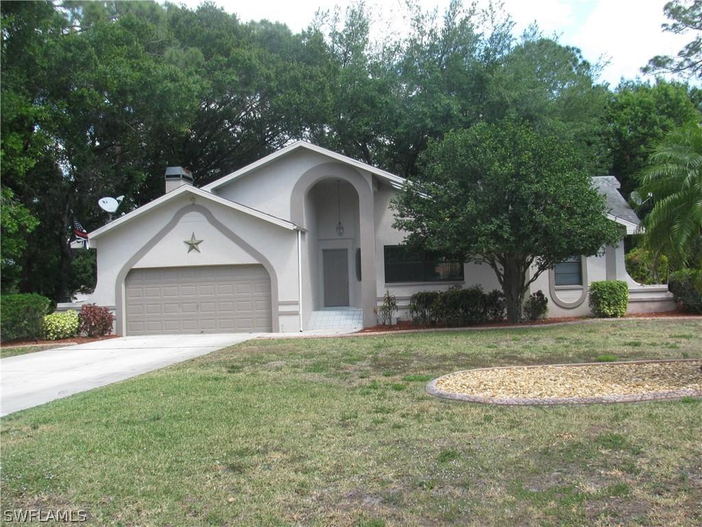 308 Hamilton Ave., Lehigh Acres, FL 33936