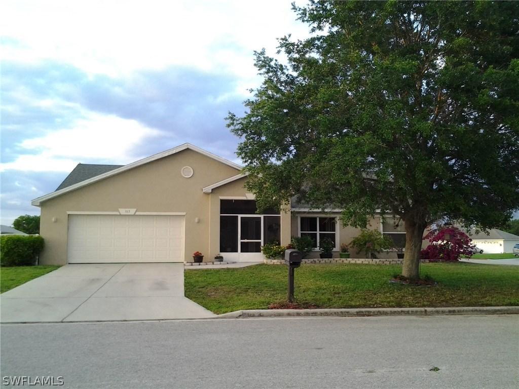 515 Layton Pl., Lehigh Acres, FL 33936