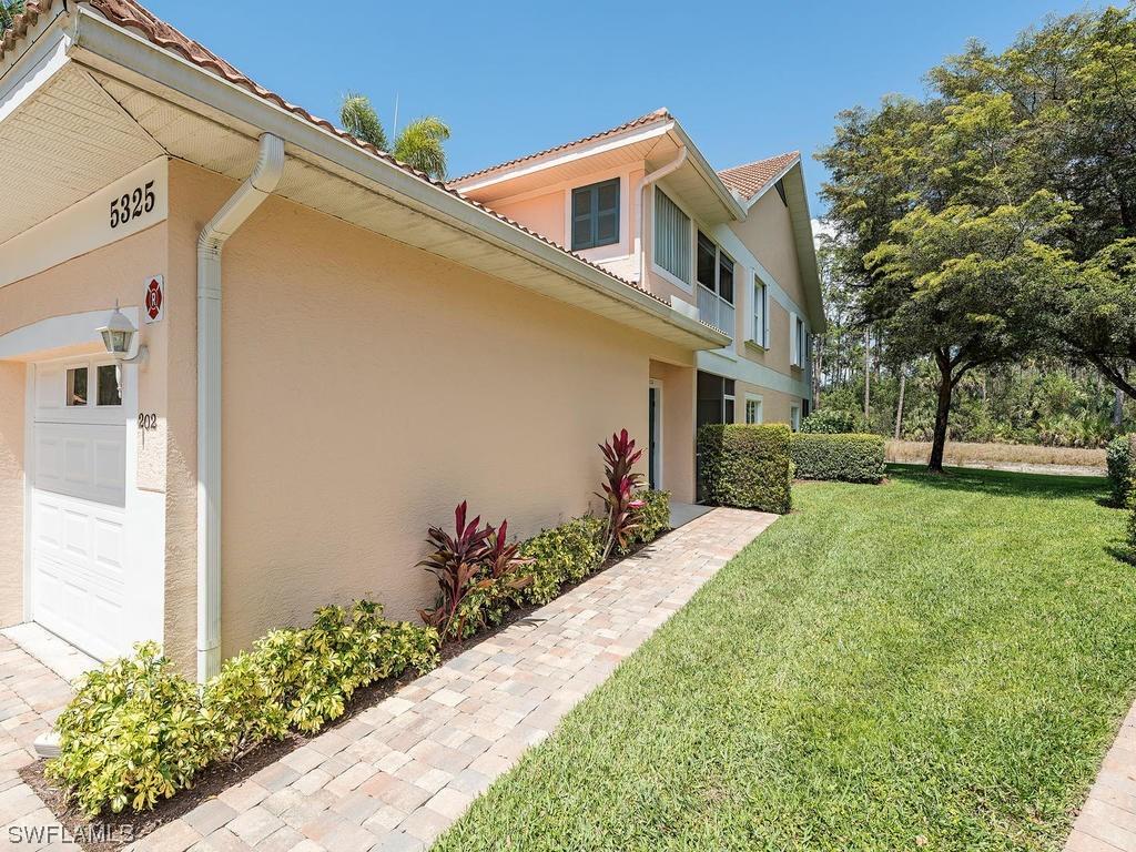 5325 Andover Dr. #202, Naples, FL 34110