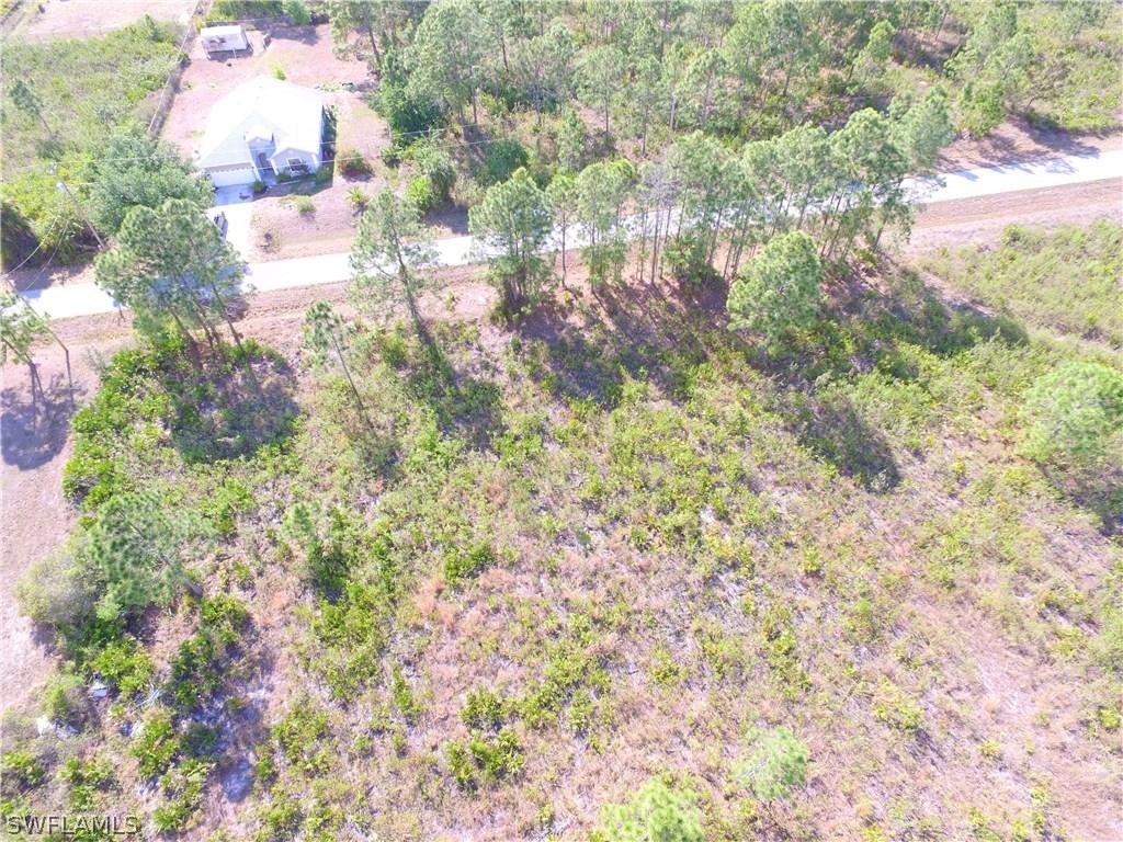 1016 Poinsettia Ave., Lehigh Acres, FL 33972