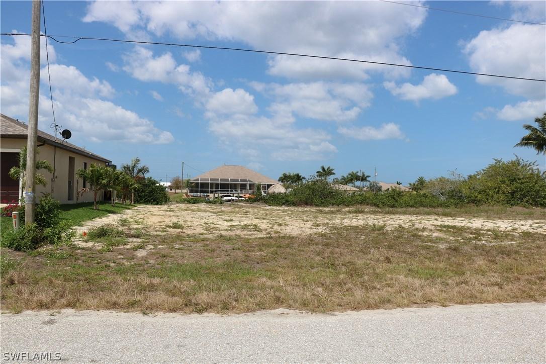 426 NW 34th Pl., Cape Coral, FL 33993
